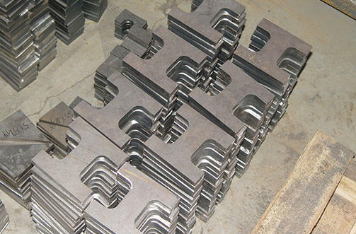 機(jī)械設(shè)備零件切割