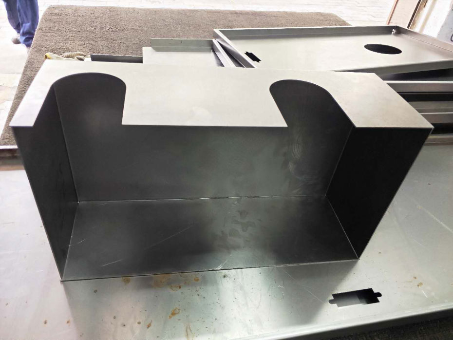 和藝激光機(jī)械設(shè)備案例(七) 和藝激光機(jī)械設(shè)備案例(七)