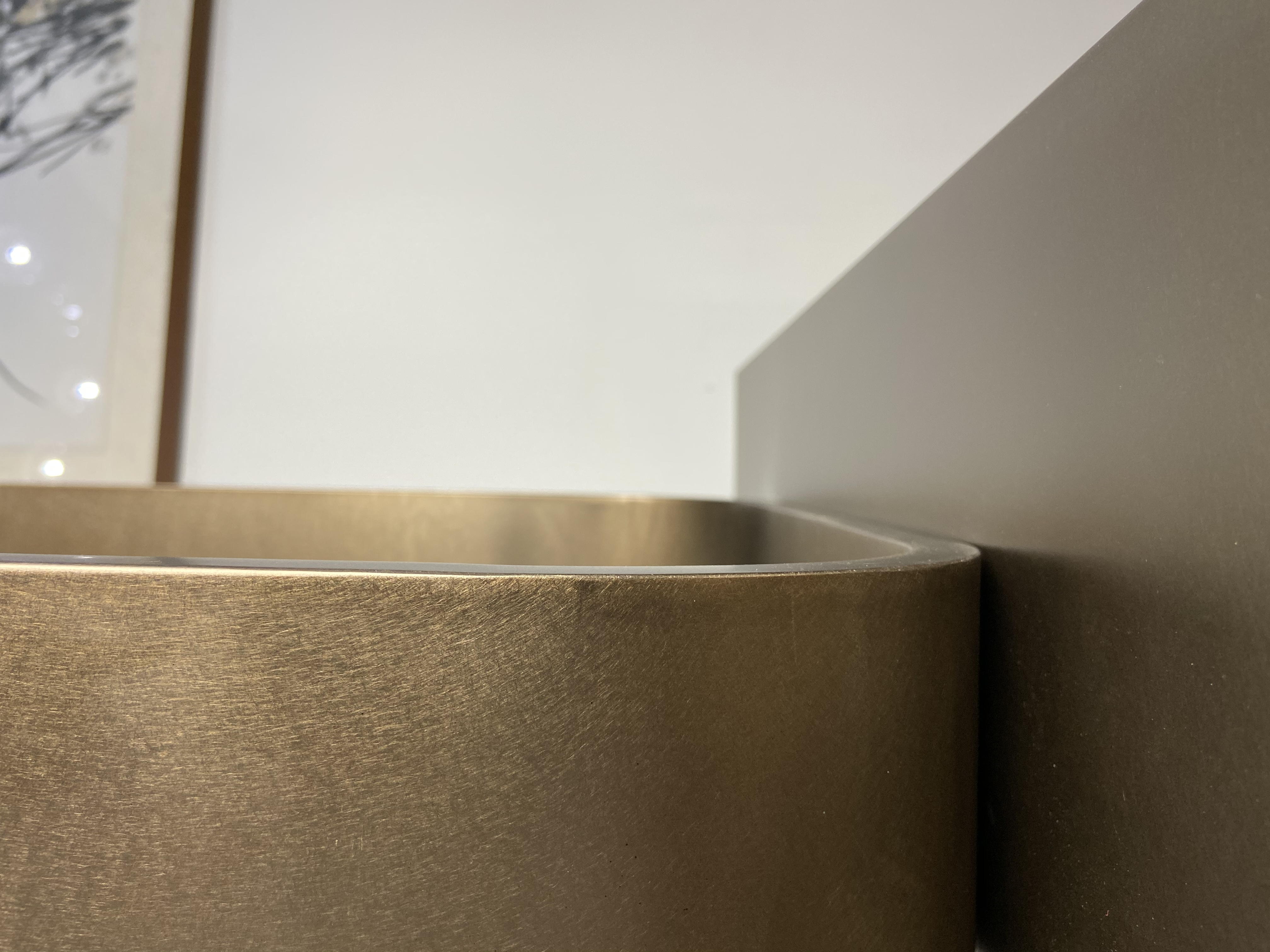 廈門恒禾別墅：金屬玄關(guān)桌