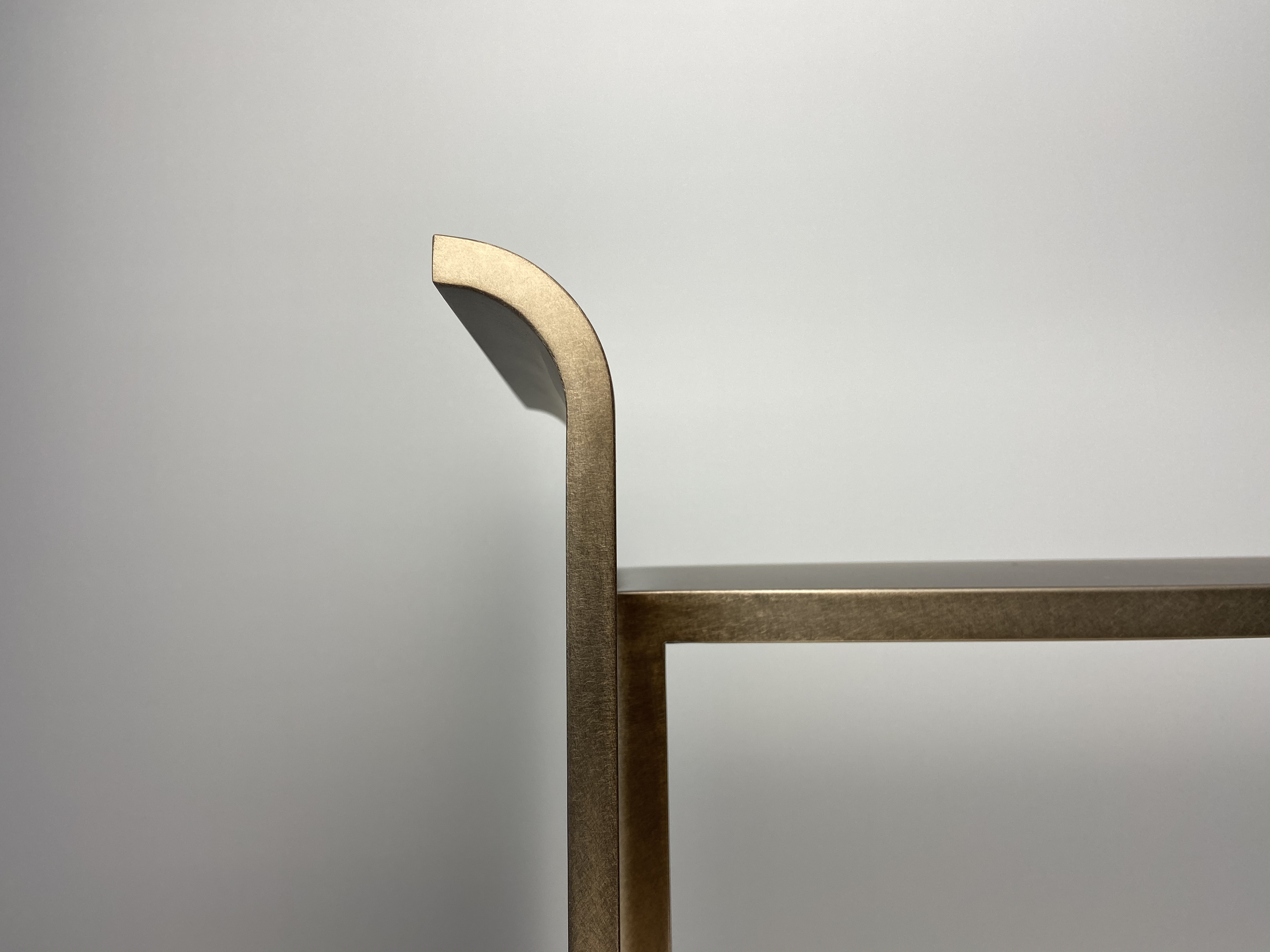 廈門恒禾別墅：金屬玄關(guān)桌